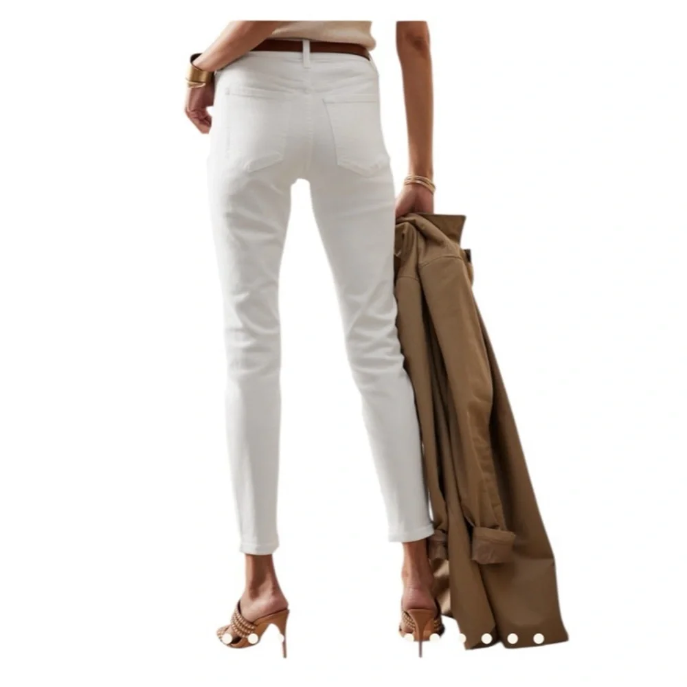Aqua Jeans White Skinny Distressed Style Jeans Black Label Size 27